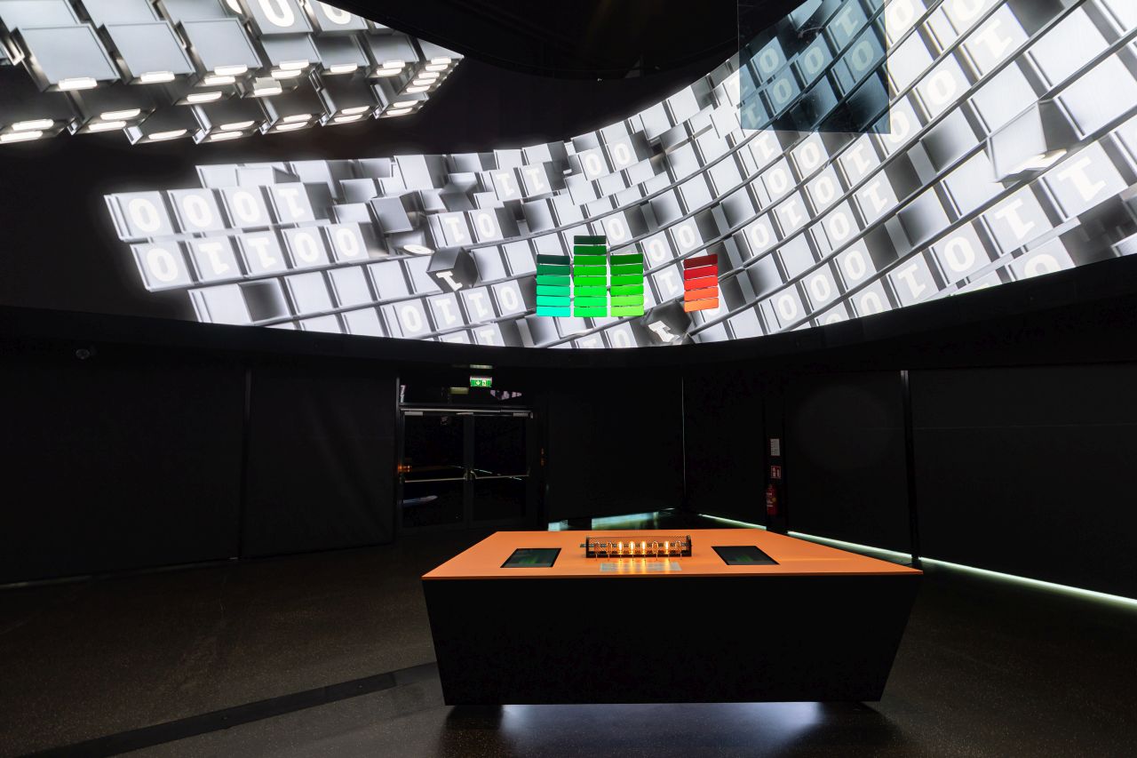 Blick in den Multimediaraum